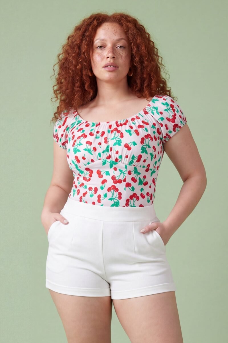 LB High-Waisted Shorts in White